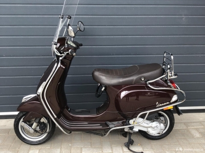 Vespa LX 50 Touring bruin